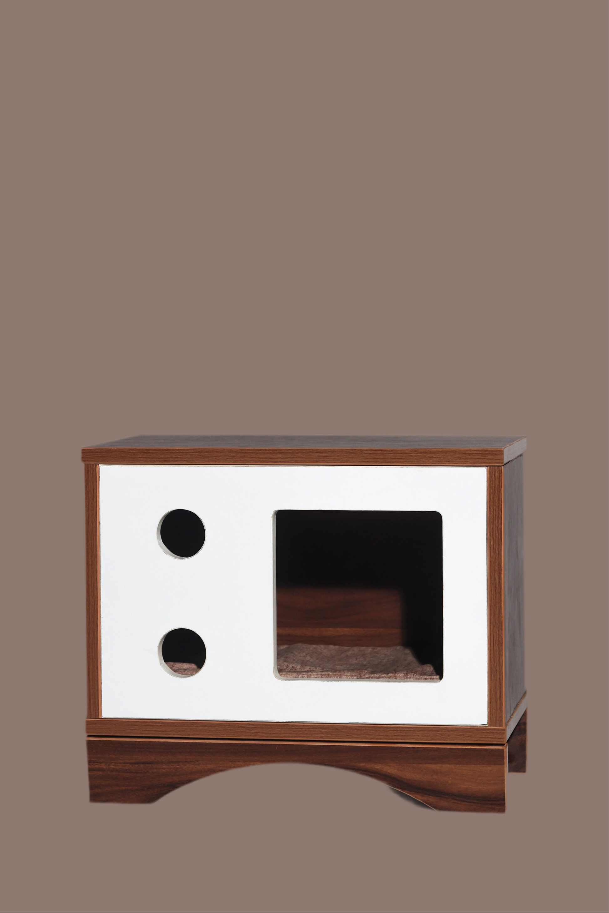 RETRO REST – A Cozy Pet Den Meets Mid-Century Side Table